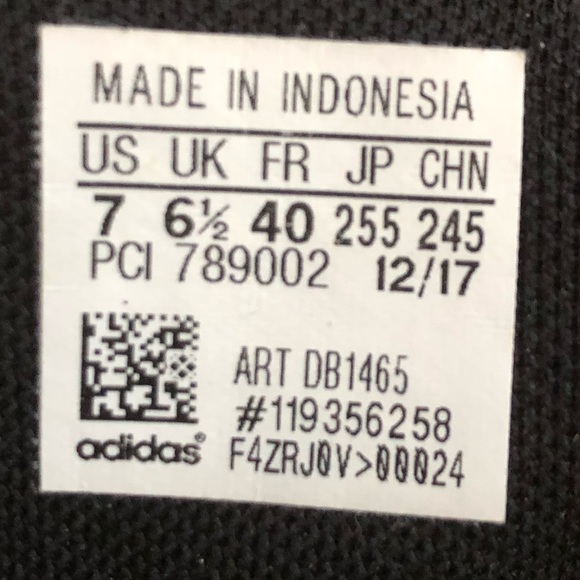 Adidas black and white mid basketball shoes - Picture 8 of 8